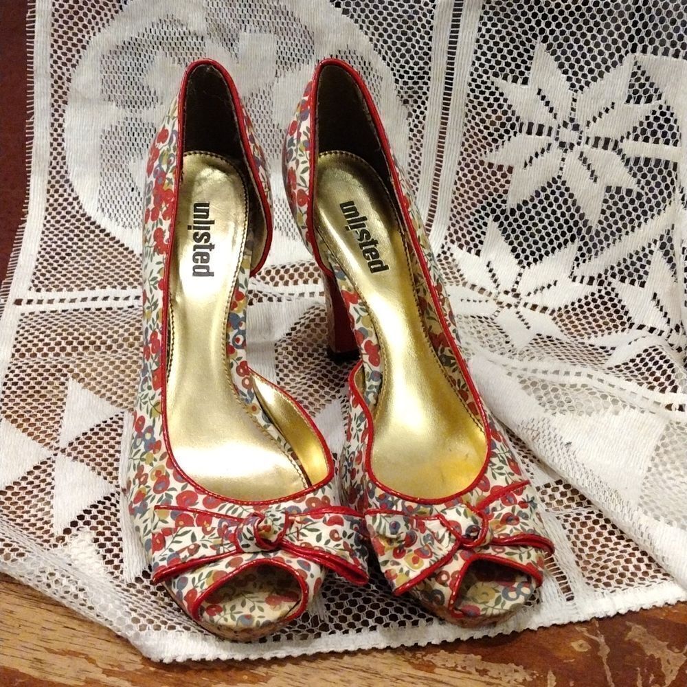 Unlisted floral heels  